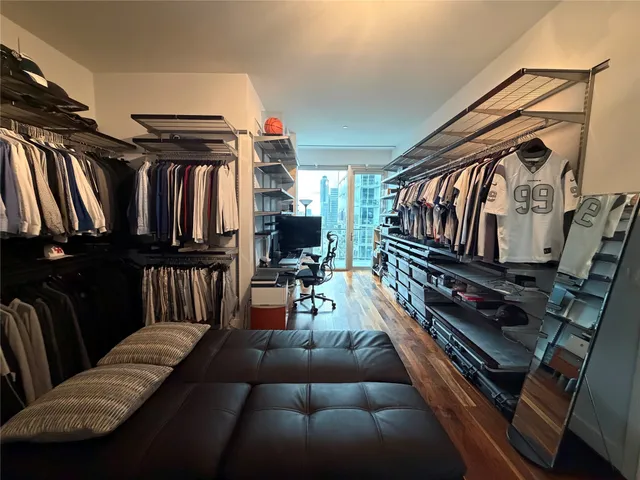 $1,095,000 | 1600 Post Oak Boulevard, Unit 1206, Houston, TX 77056