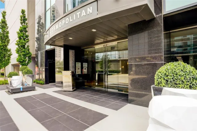 $1,095,000 | 1600 Post Oak Boulevard, Unit 1206, Houston, TX 77056