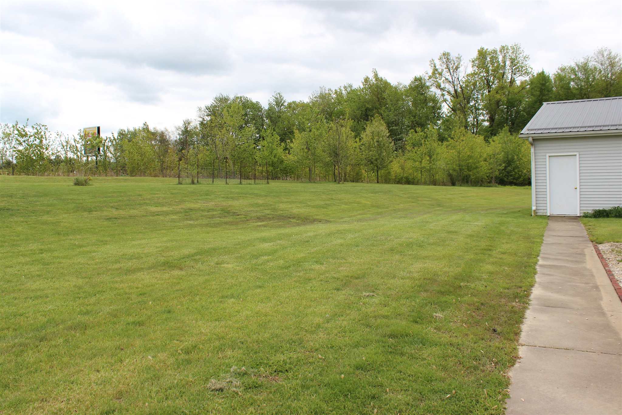 636 East Antioch Road Bloomfield, IN 47424 - Photo 22 of 27