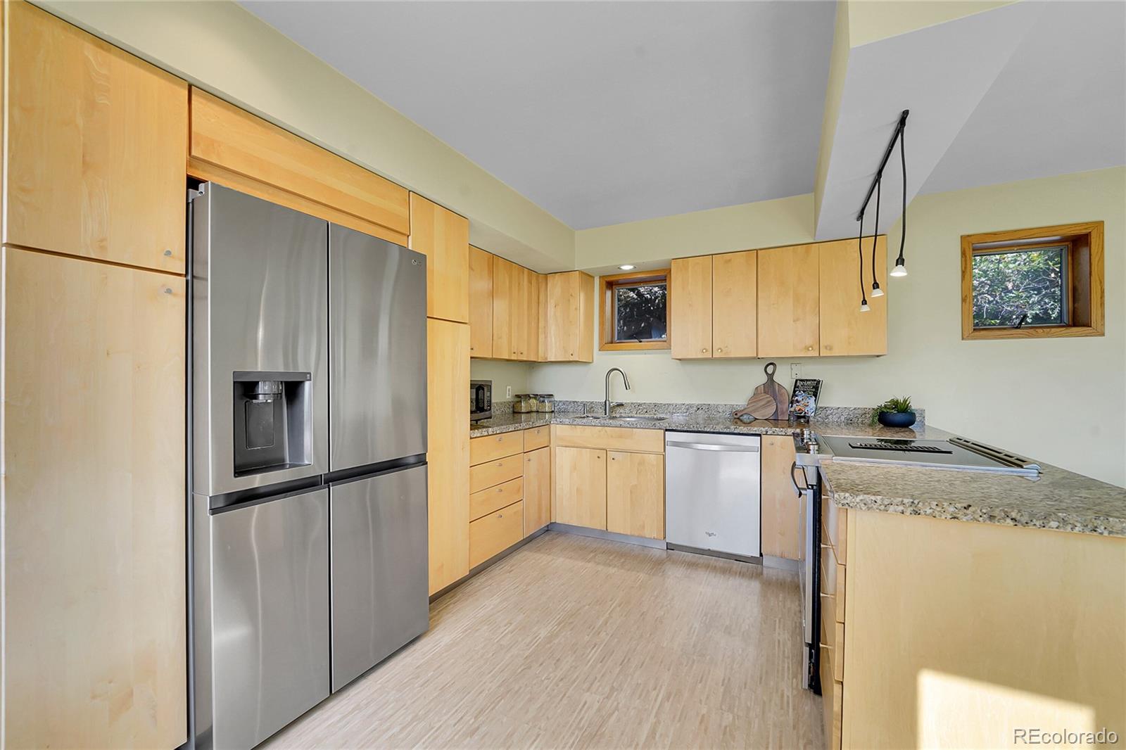 25 Oak Ridge Drive Castle Rock, CO 80104 - Photo 9 of 49