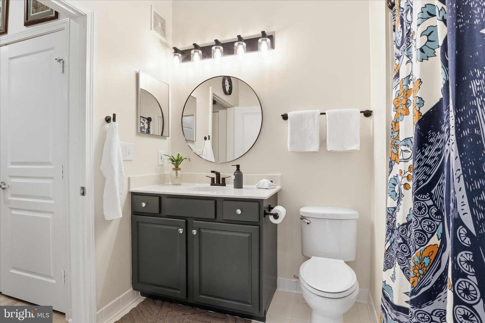 12001 Market Street, Unit 177 Reston, VA 20190 - Photo 21 of 63 Second Updated Bathroom