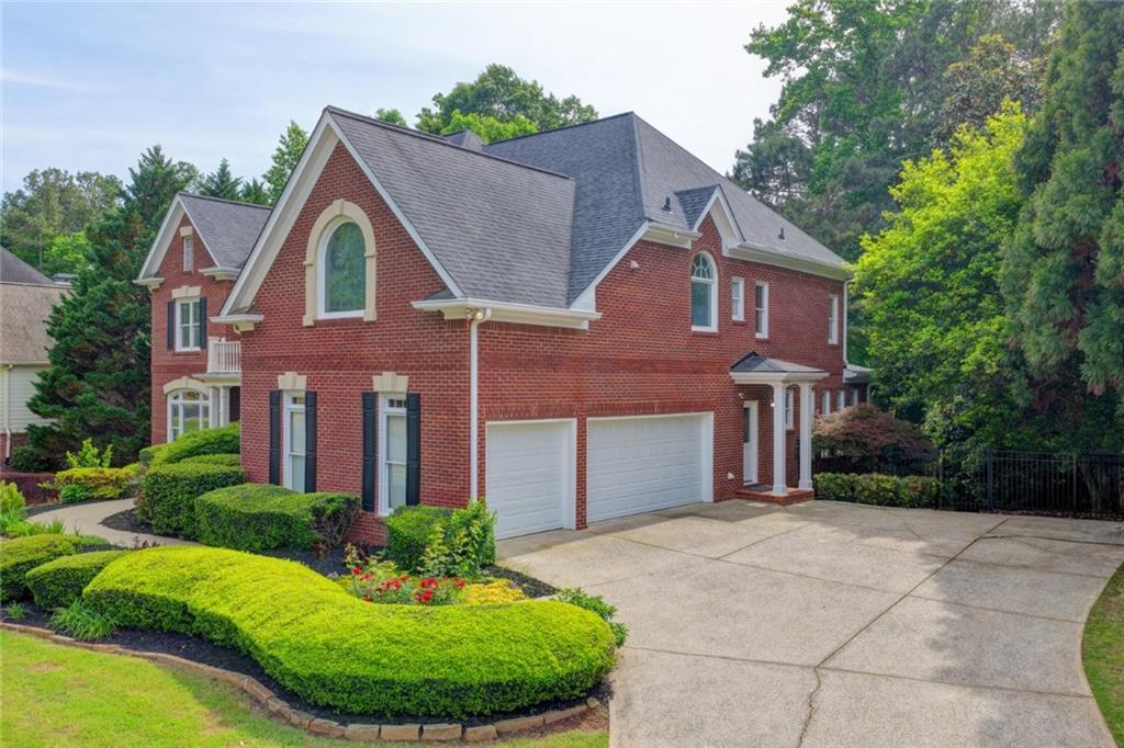 855 Autumn Close Alpharetta, GA 30004 - Photo 2 of 154