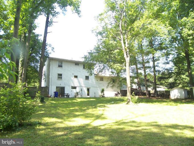 11333 Rambling Road Gaithersburg, MD 20879 - Photo 28 of 30 Exterior (Rear)