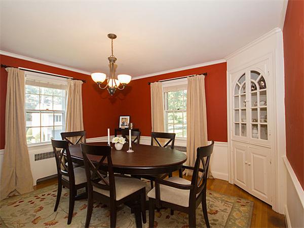 100 Gayland Road Needham, MA 02492 - Photo 4 of 16