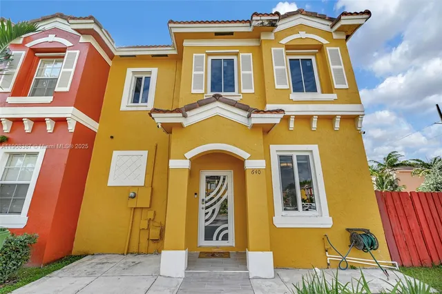 $365,000 | 640 Southeast 1st Street, Homestead, FL 33030