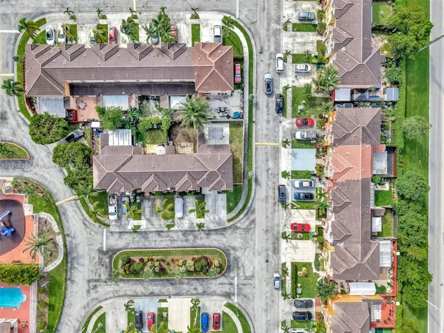 $365,000 | 640 Southeast 1st Street, Homestead, FL 33030