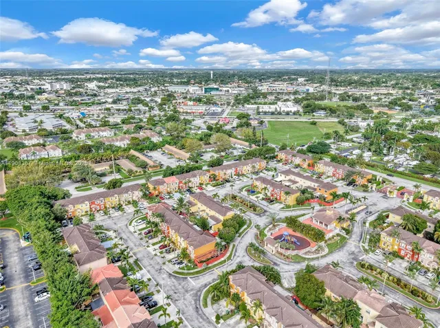 $365,000 | 640 Southeast 1st Street, Homestead, FL 33030