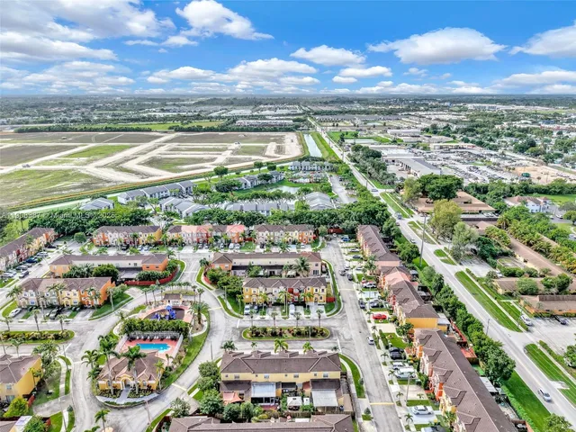 $365,000 | 640 Southeast 1st Street, Homestead, FL 33030