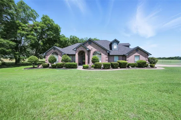 $675,000 | 2134 Rains County Road 1402, Point, TX 75472
