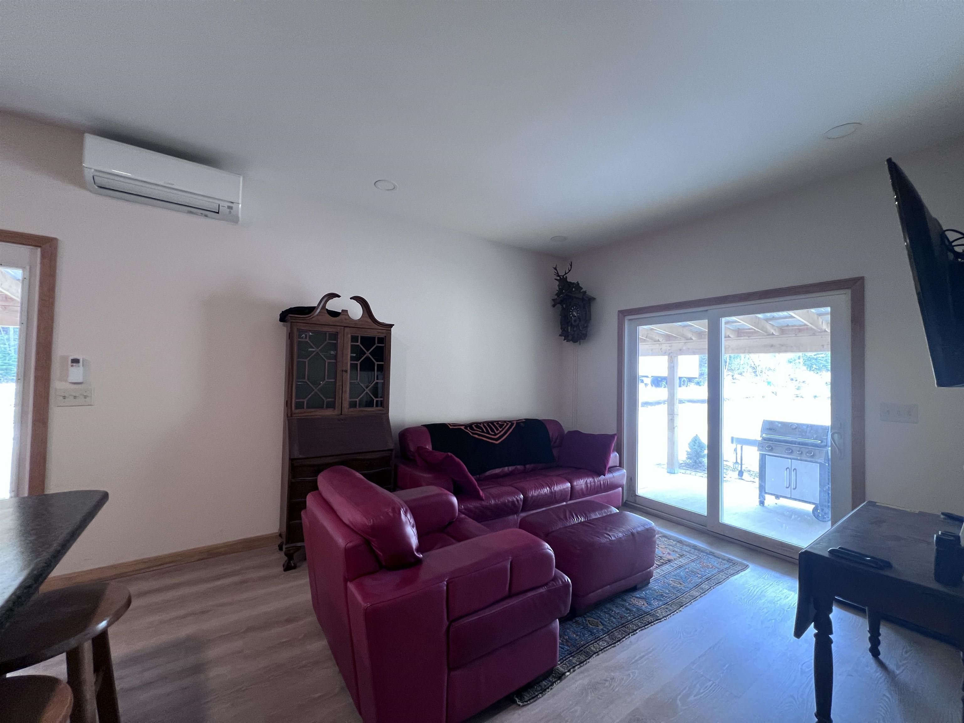 741 West Main Street Hillsborough, NH 03440 - Photo 8 of 12