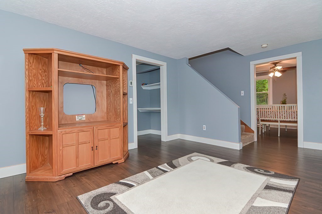 12 Oxbow Road Charlton, MA 01507 - Photo 14 of 40