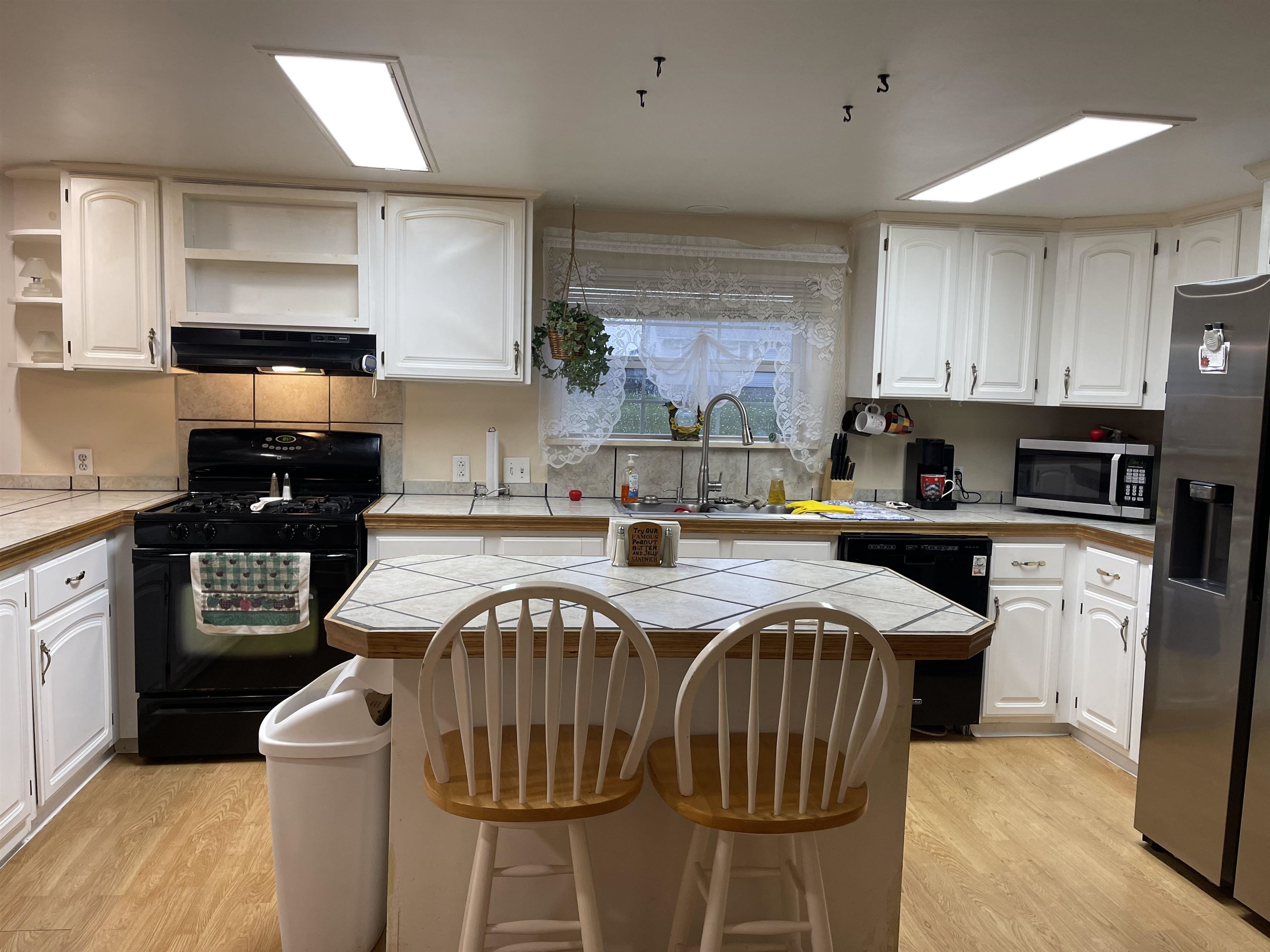 8011 North Lewis Road Mount Morris, MI 48458 - Photo 8 of 20 50127361-8.JPG
