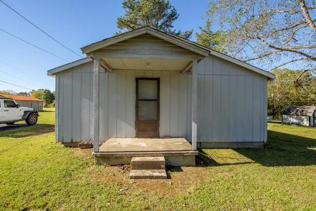 $250,000 | 841 Sanford Street, Henderson, TN 38340