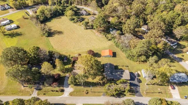 $250,000 | 841 Sanford Street, Henderson, TN 38340