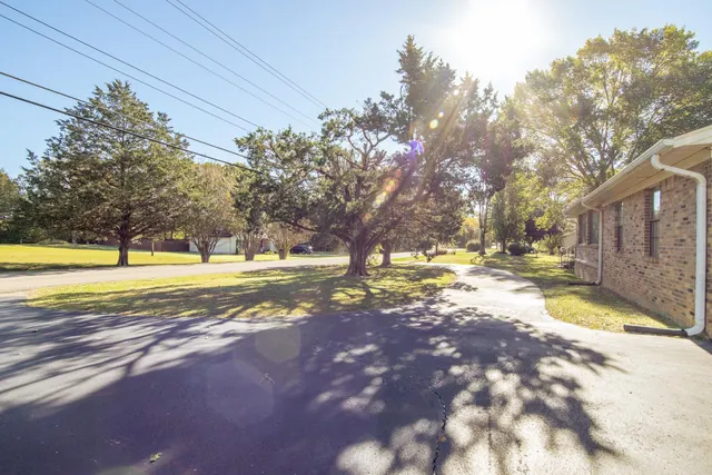 $250,000 | 841 Sanford Street, Henderson, TN 38340