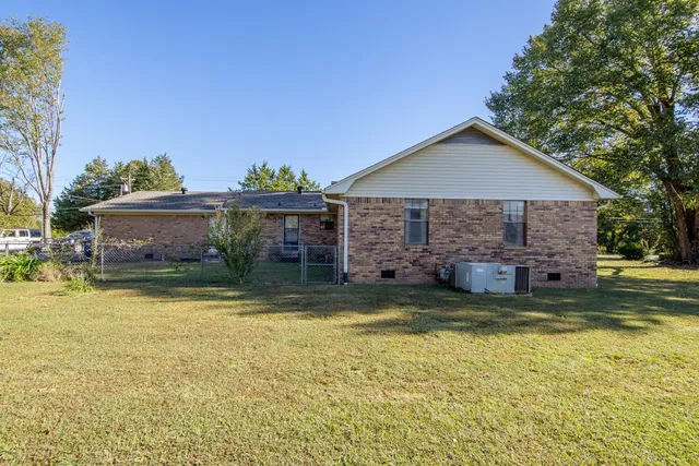 $250,000 | 841 Sanford Street, Henderson, TN 38340