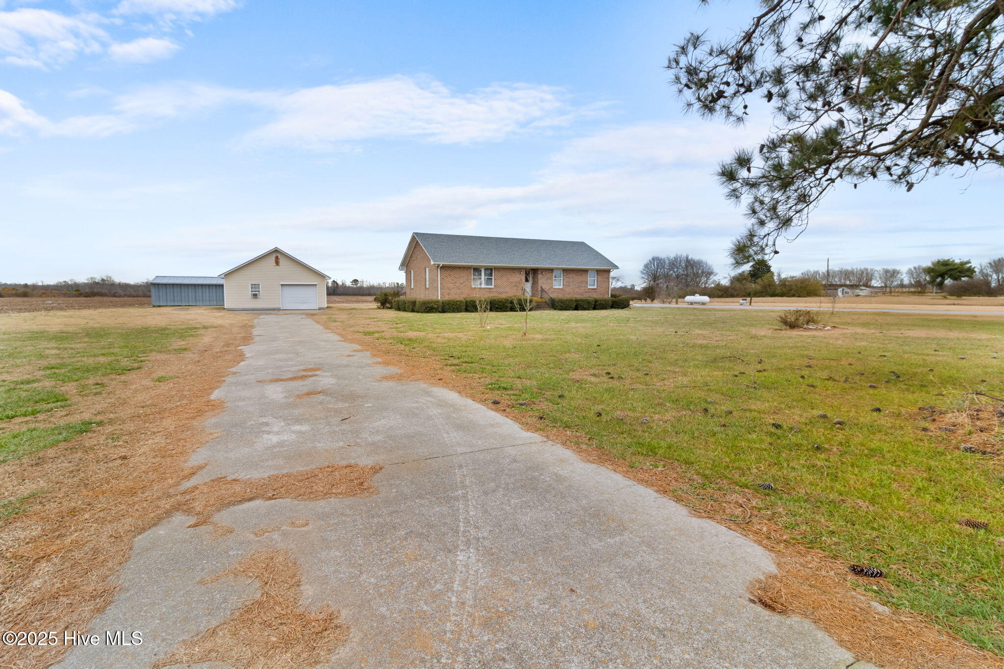 398 North Sandy Hook Road Shawboro, NC 27973 - Photo 2 of 49 2-web-or-mls-sand-23