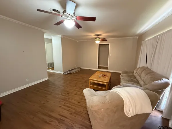 $1,850 | 3207 Timberlane Drive, Tyler, TX 75701