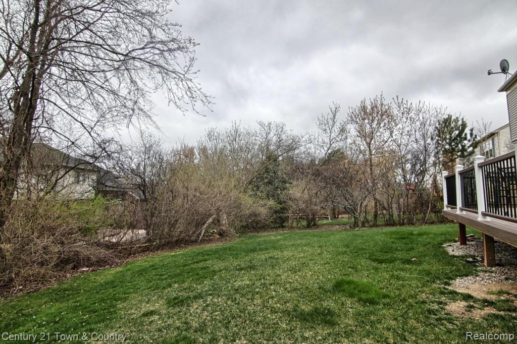 178 Grosvenor Drive Rochester Hills, MI 48307 - Photo 29 of 32