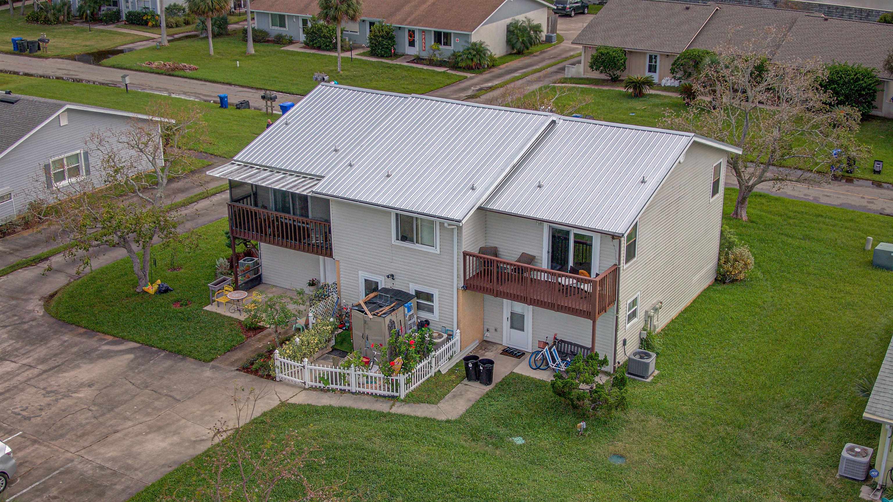 118 Rio Del Mar Street St. Augustine, FL 32080 - Photo 23 of 24 an aerial view of a house