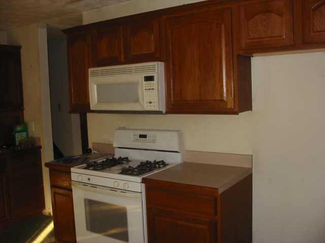 4995 Fishburn Street Columbus, OH 43207 - Photo 3 of 6