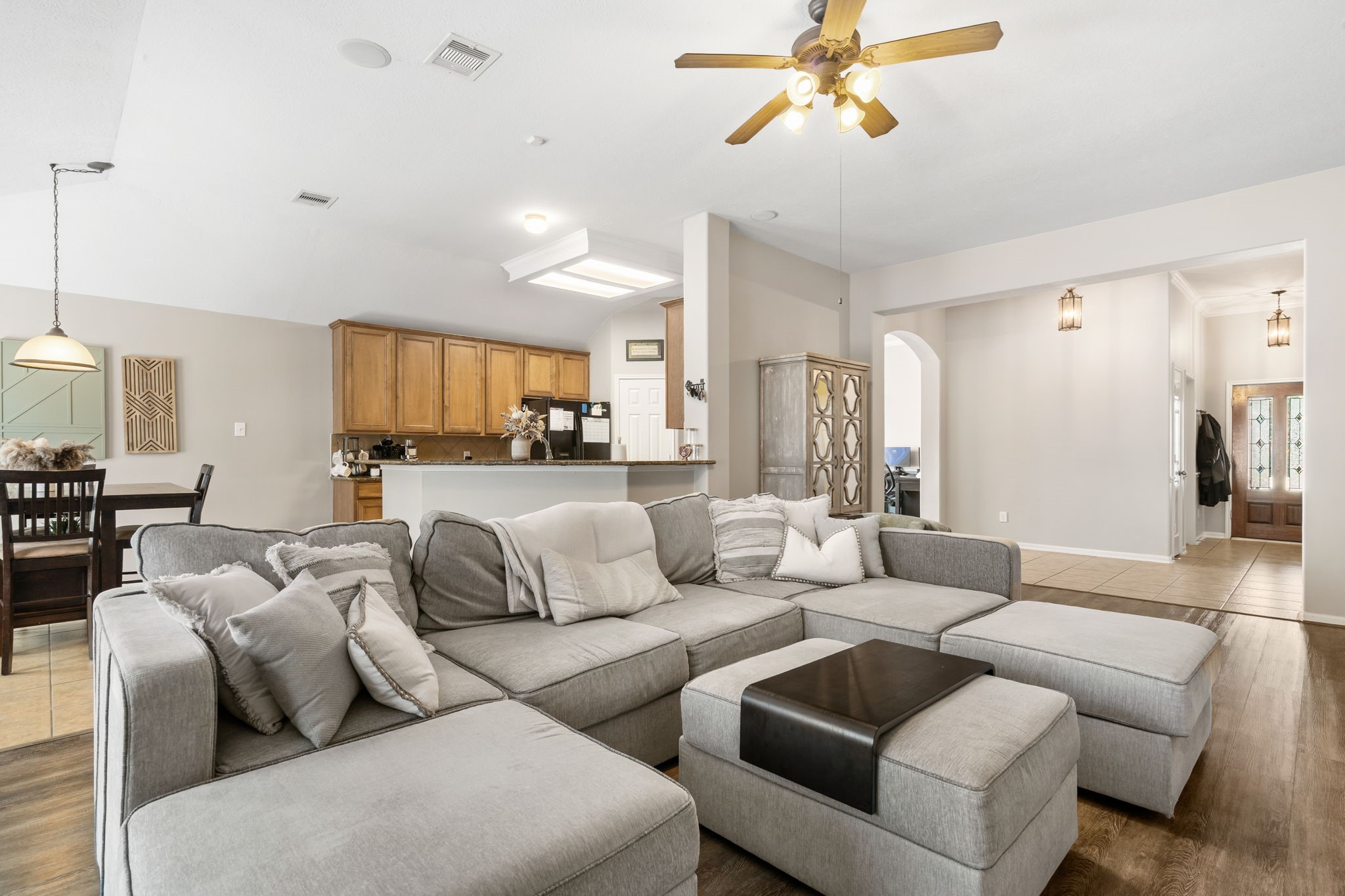 20903 Manon Lane Spring, TX 77388 - Photo 10 of 31 a living room with furniture