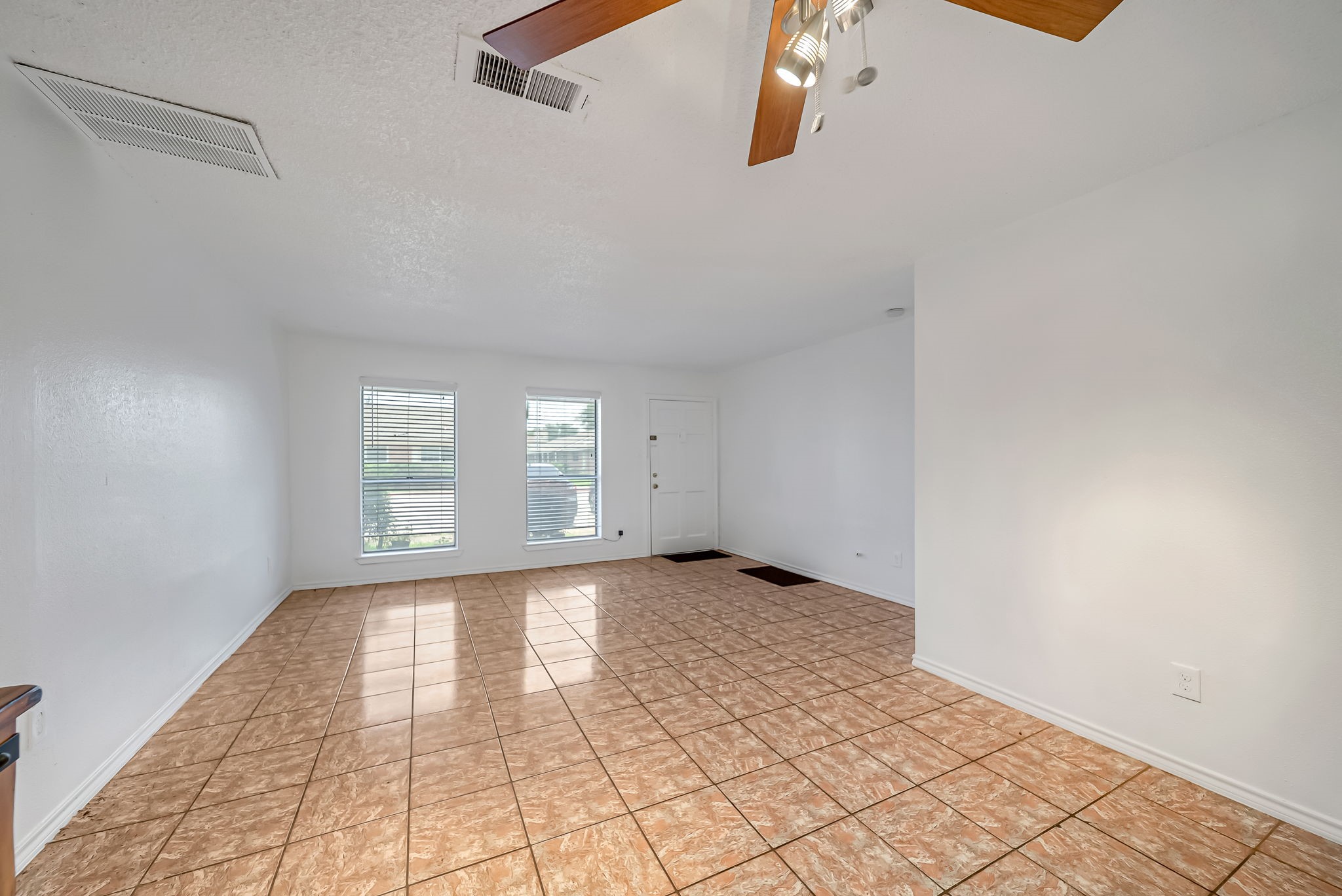 3368 Burke Road, Unit 163 Pasadena, TX 77504 - Photo 3 of 20