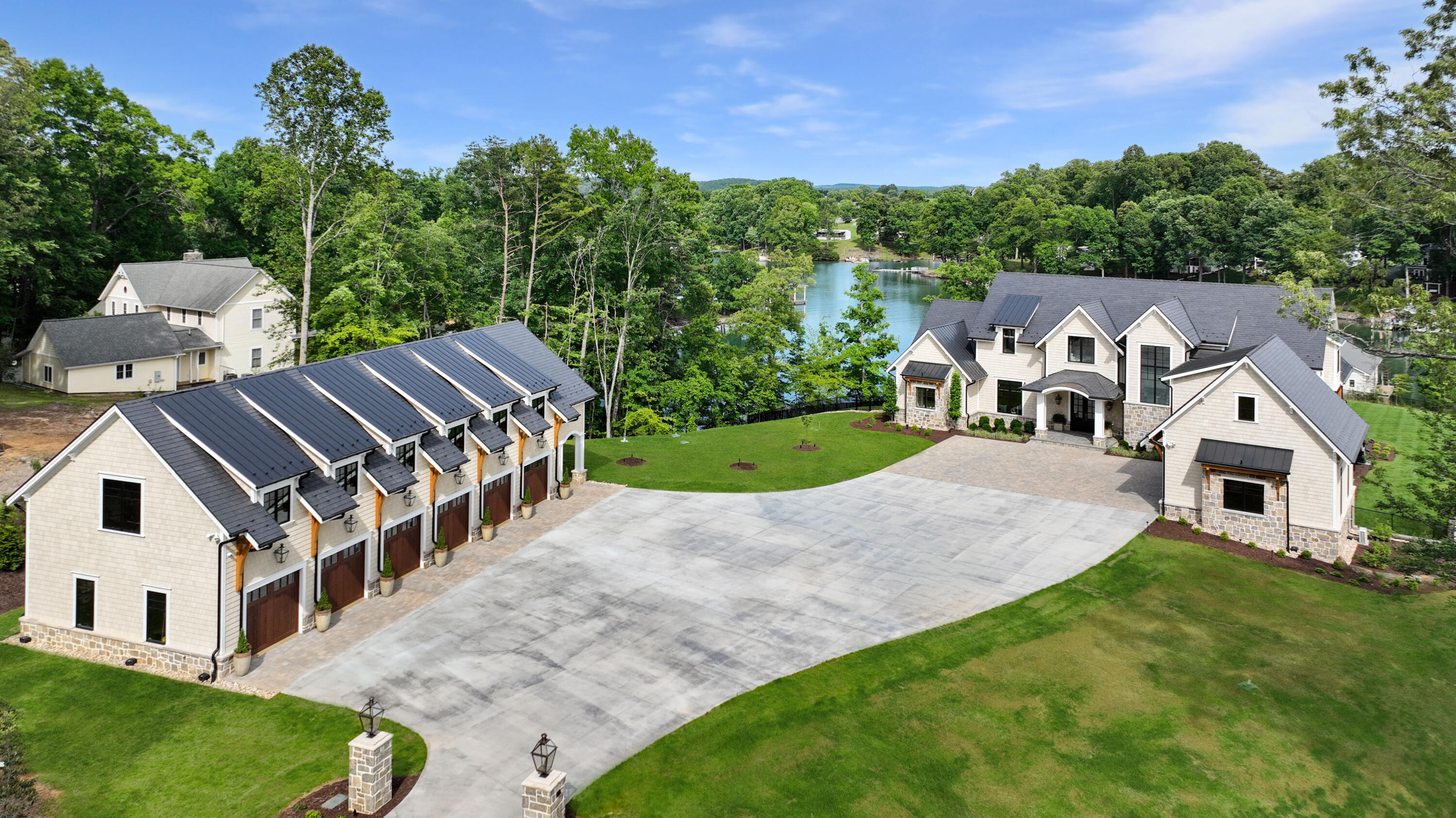 6189 Scruggs Road Moneta, VA 24121 - Photo 1 of 144 Aerial