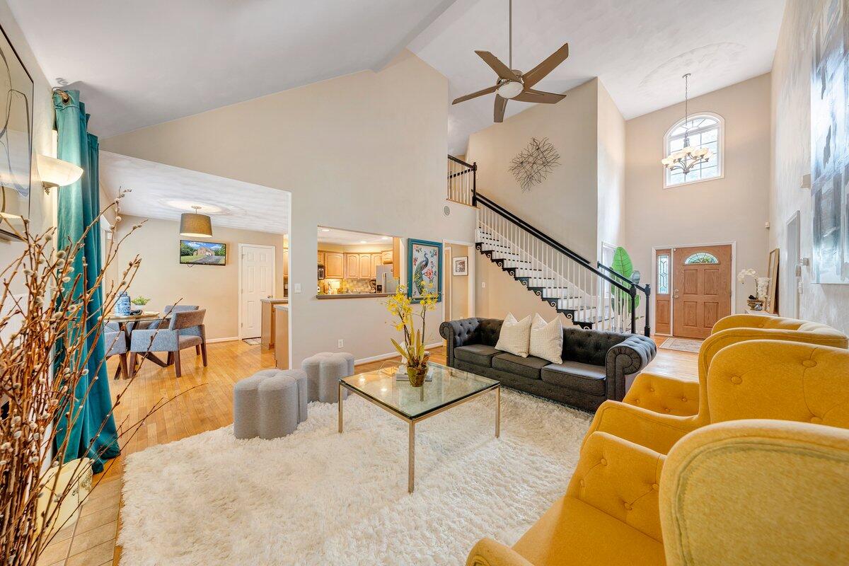 3770 Laurel Ridge Road Northwest Roanoke, VA 24019 - Photo 15 of 55 a living room with furniture