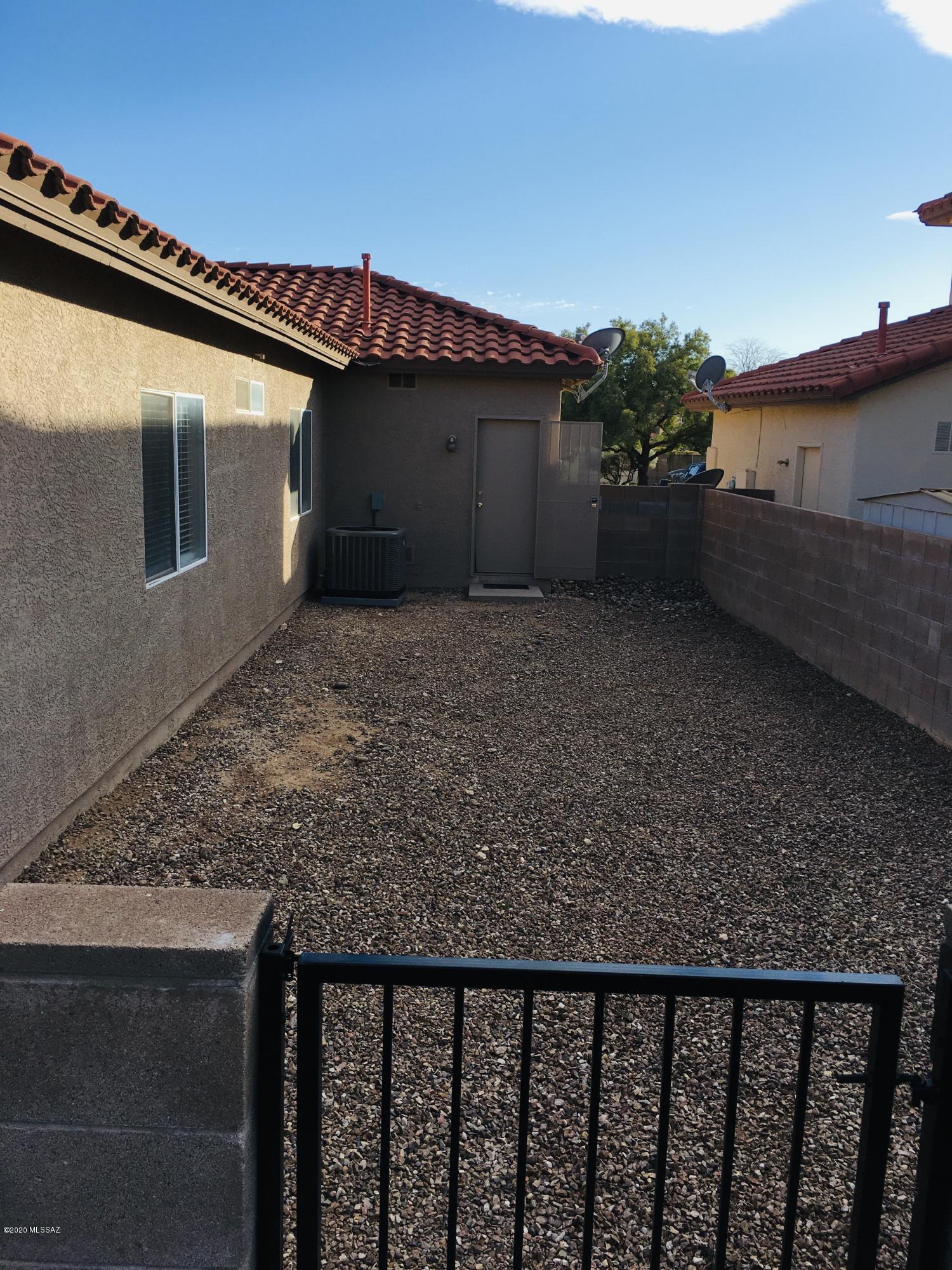 8929 East Rainsage Street Tucson, AZ 85747 - Photo 25 of 26