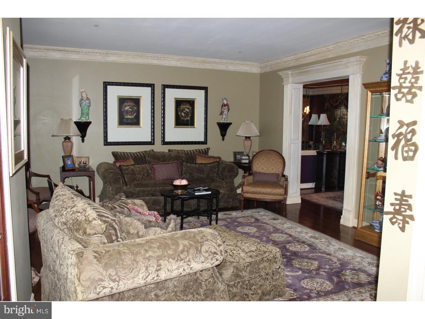 432 West Springfield Road Springfield, PA 19064 - Photo 8 of 24 Living Room