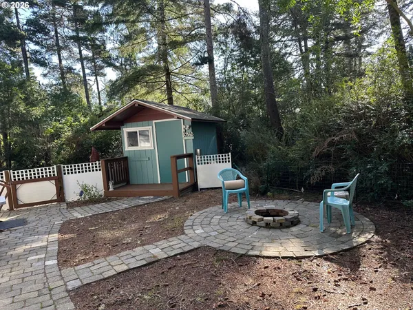 $145,000 | 71 Castaway Cove, Florence, OR 97439