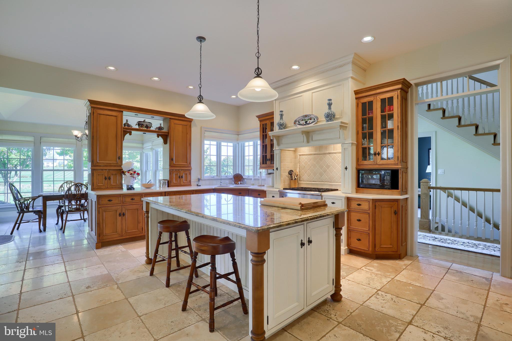 901 Greenside Drive Lititz, PA 17543 - Photo 11 of 48