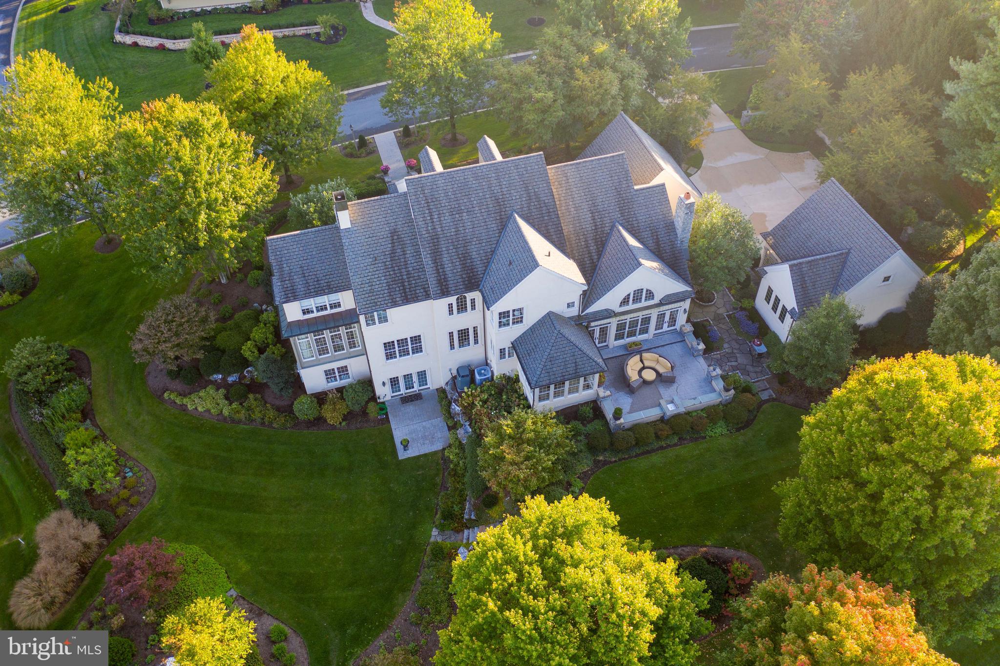 901 Greenside Drive Lititz, PA 17543 - Photo 3 of 48