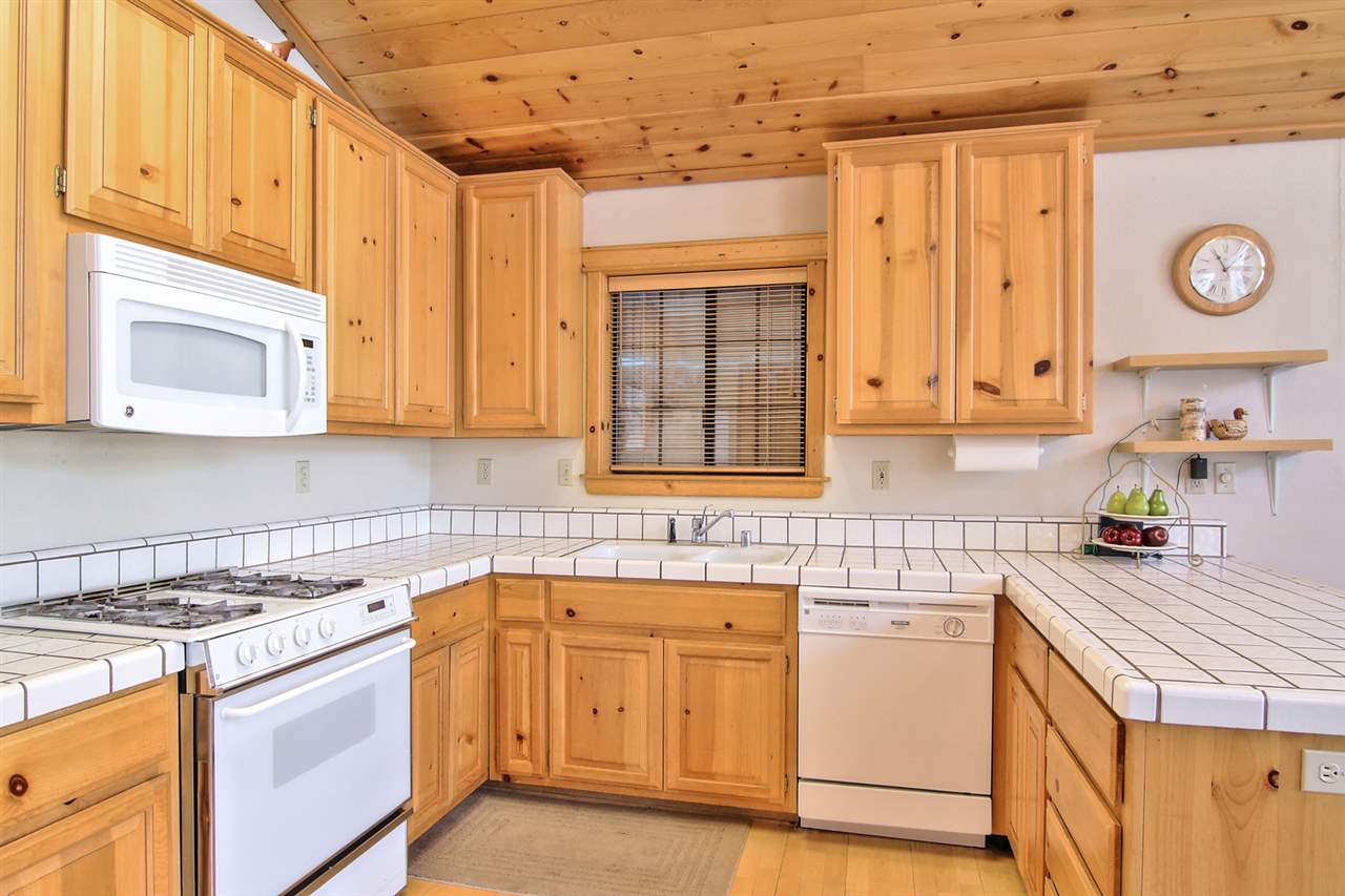 11808 Chalet Road Truckee, CA 96161 - Photo 3 of 14 Gallery Image 3