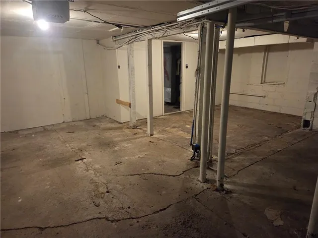 $165,000 | 1017 East Smith Avenue, Independence, MO 64050