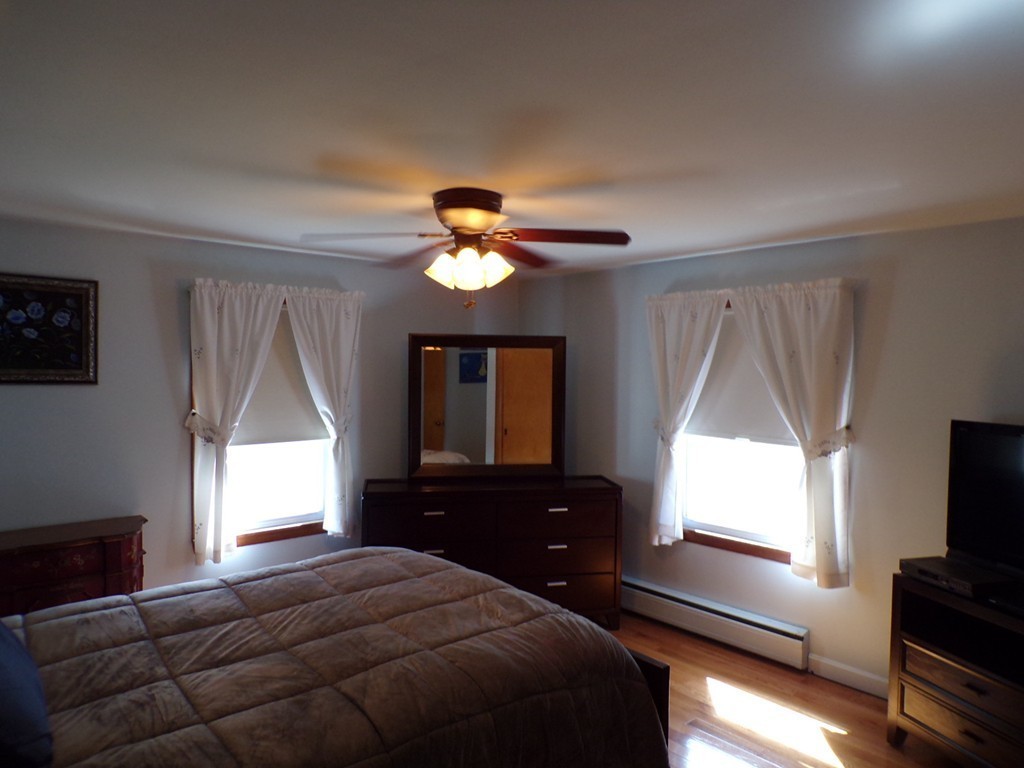 123 Thompson Road Webster, MA 01570 - Photo 13 of 23
