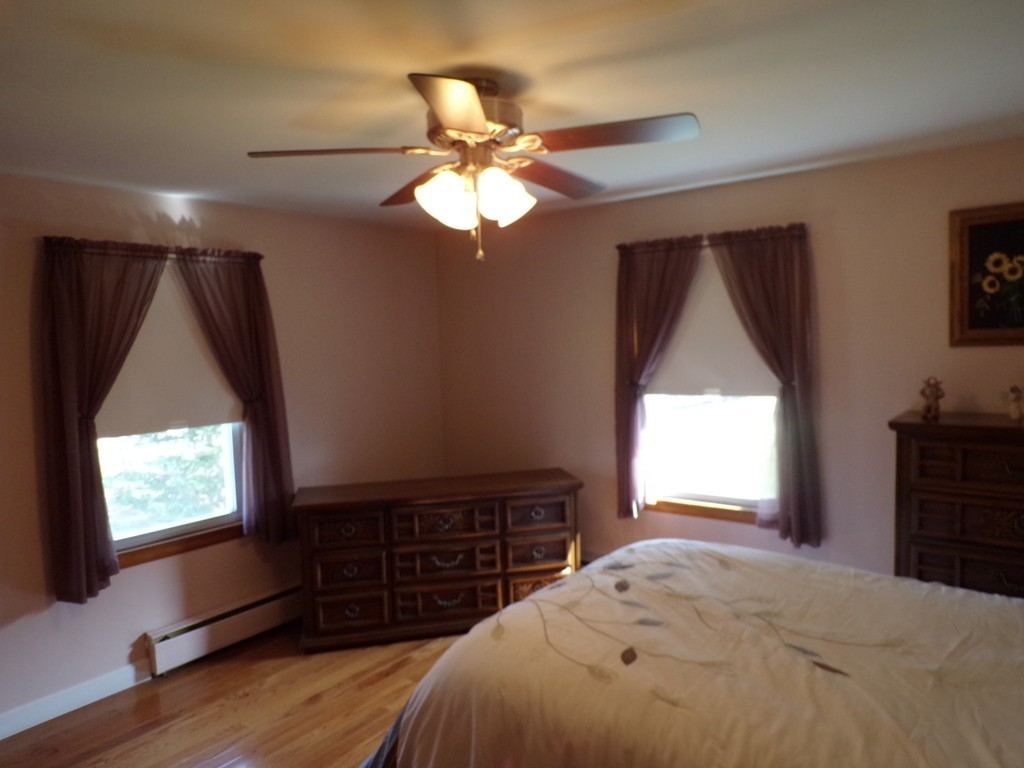 123 Thompson Road Webster, MA 01570 - Photo 14 of 23