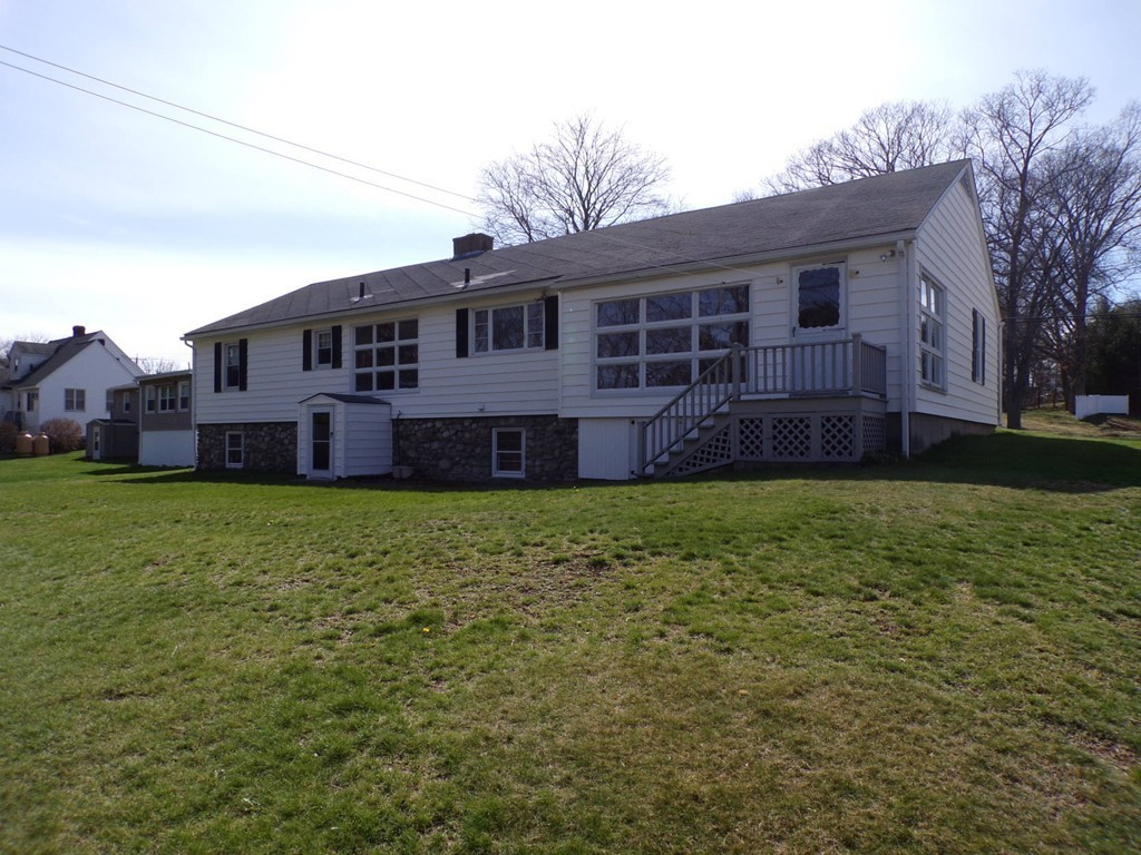 123 Thompson Road Webster, MA 01570 - Photo 17 of 23