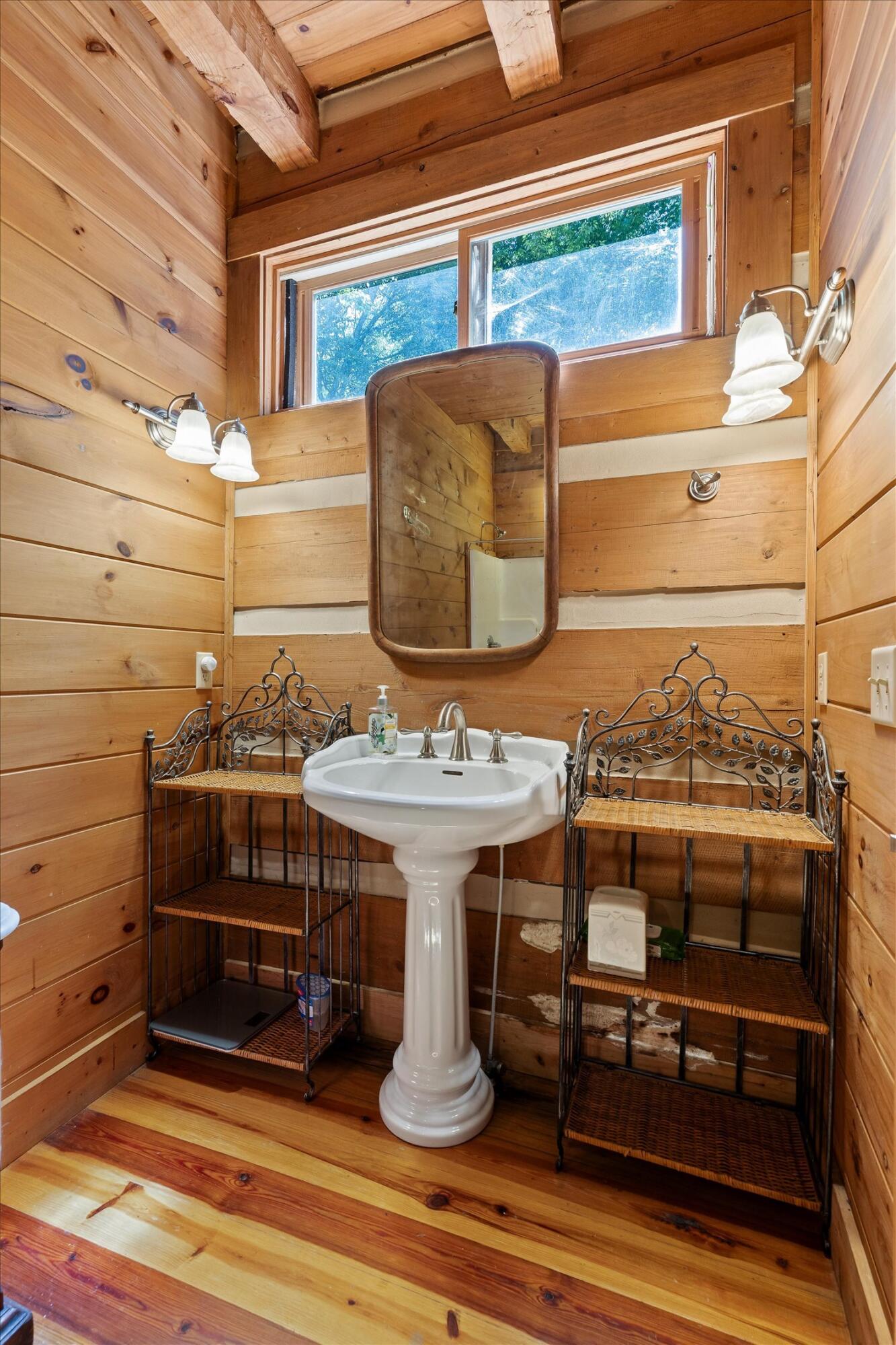 390 Moon Lake Road Mentone, AL 35984 - Photo 28 of 60 37-Moon Lake-36
