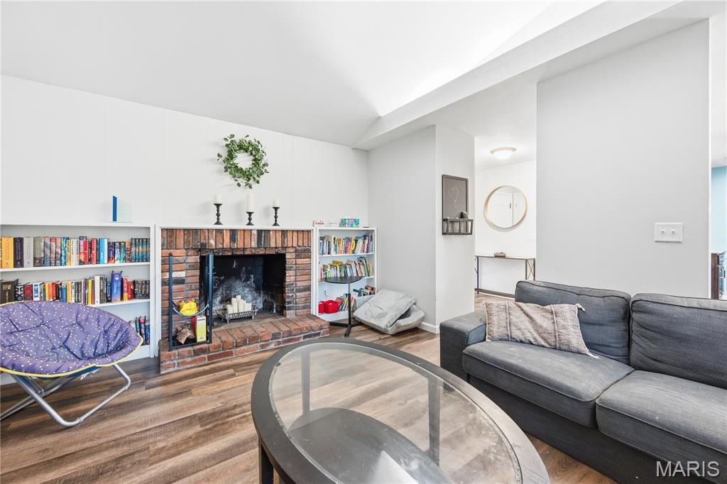 12532 Fee Fee Road St. Louis, MO 63146 - Photo 14 of 56 Gallery Image 14