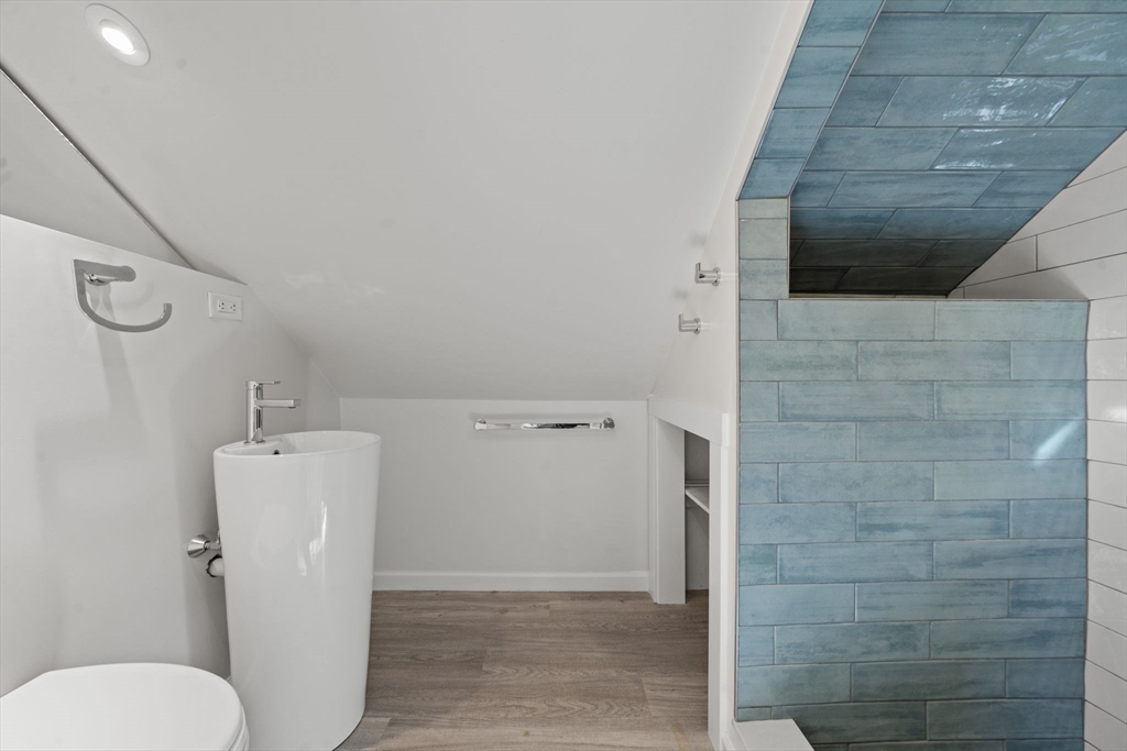 7 Sweetser Avenue Reading, MA 01867 - Photo 16 of 32