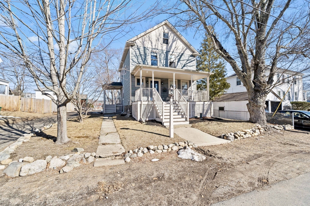 7 Sweetser Avenue Reading, MA 01867 - Photo 2 of 32