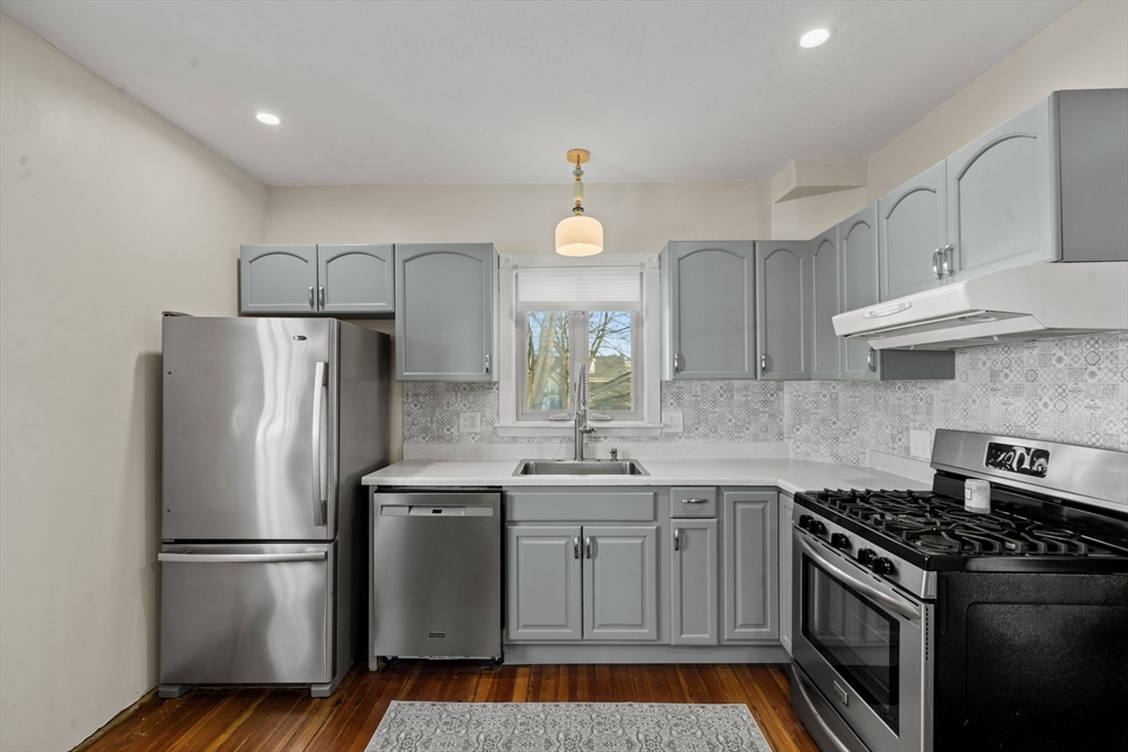 7 Sweetser Avenue Reading, MA 01867 - Photo 22 of 32