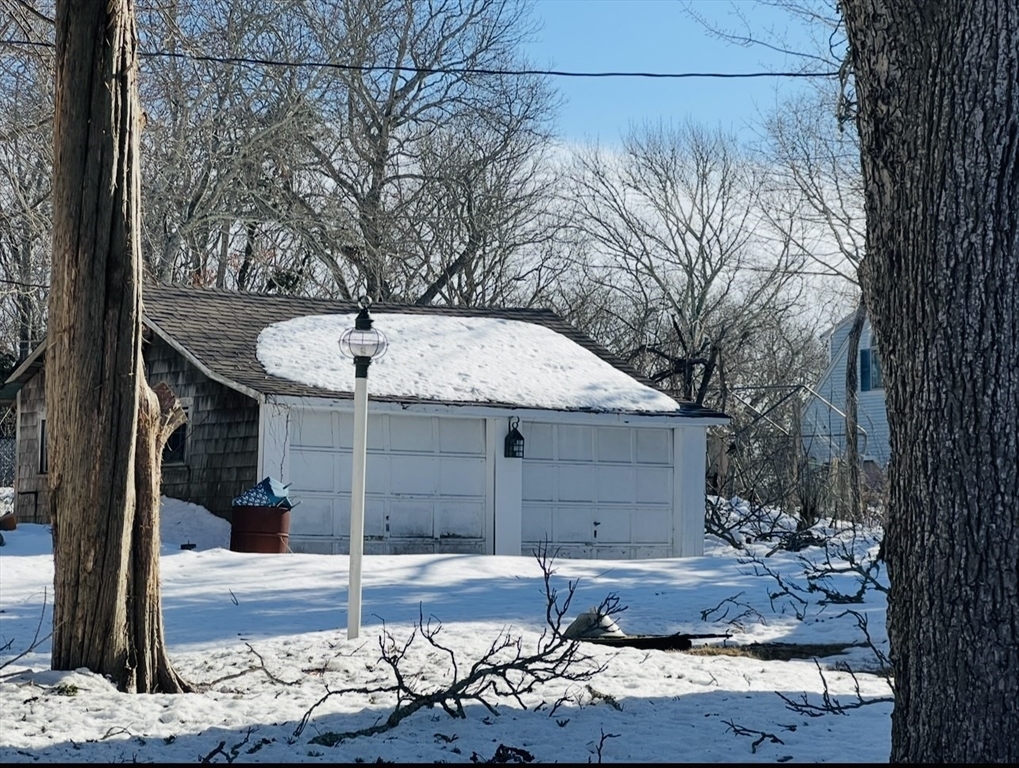 64 Hunters Brook Road Bourne, MA 02562 - Photo 5 of 12