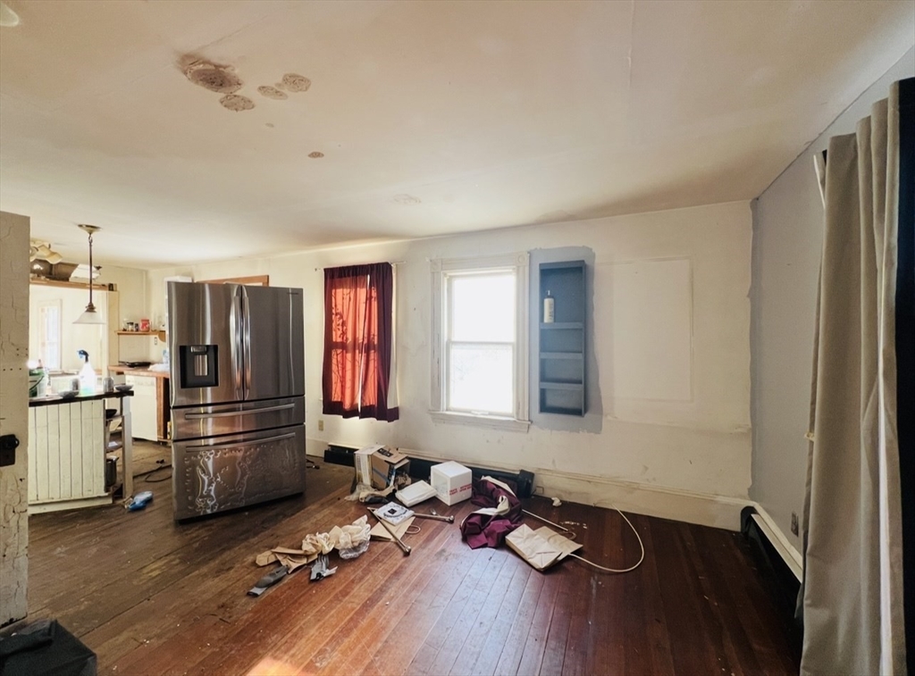 64 Hunters Brook Road Bourne, MA 02562 - Photo 9 of 12