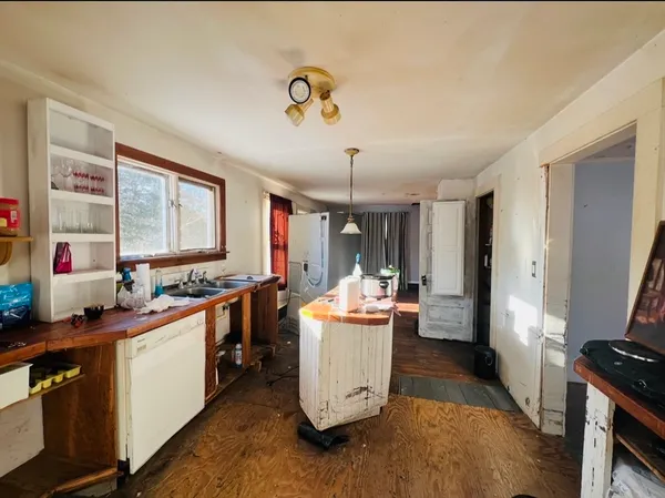 $455,000 | 64 Hunters Brook Road, Bourne, MA 02562