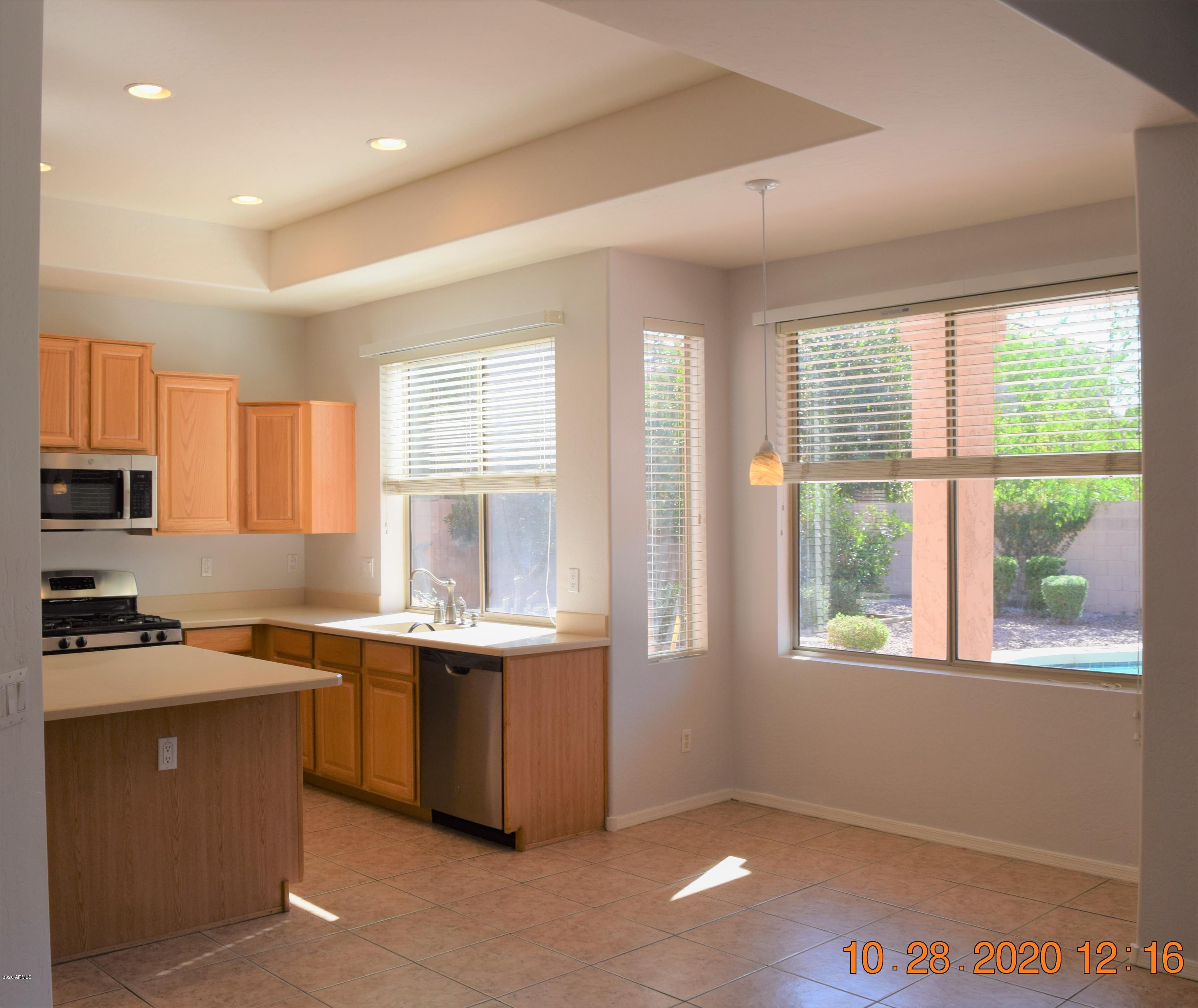 455 East Ranch Road Gilbert, AZ 85296 - Photo 10 of 34 DSC_0304