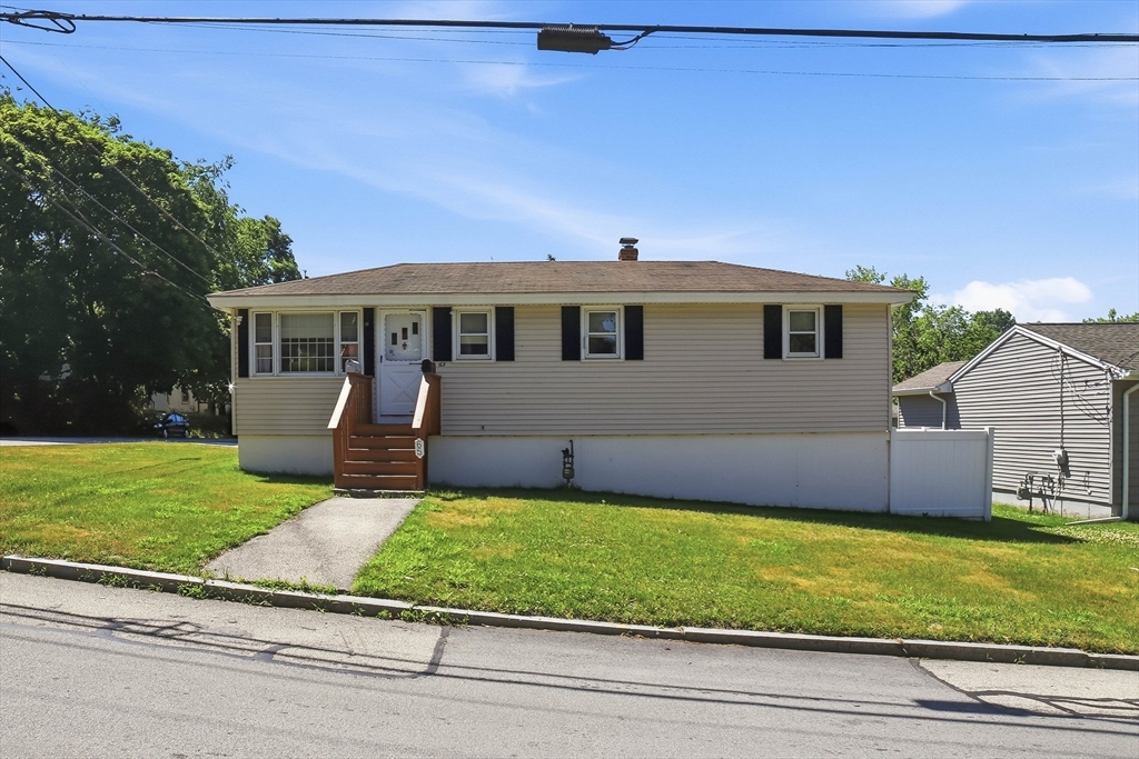 65 Clover Street Worcester, MA 01603 - Photo 2 of 25