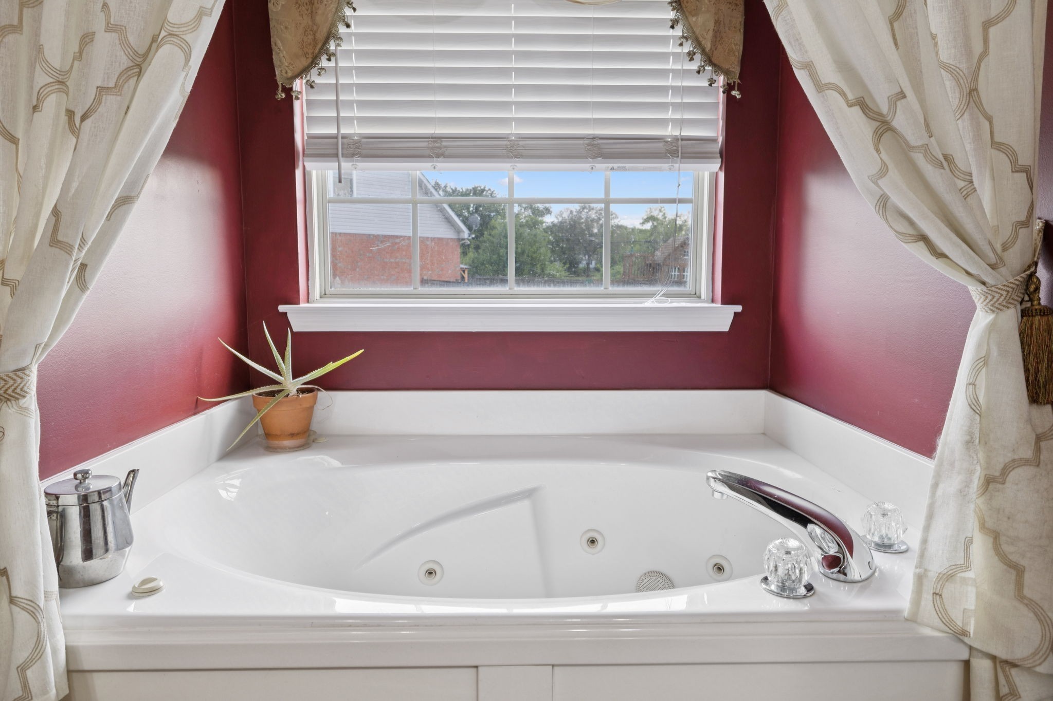 114 Falling Branch Court Murfreesboro, TN 37129 - Photo 25 of 69 a bathroom with a bathtub and window